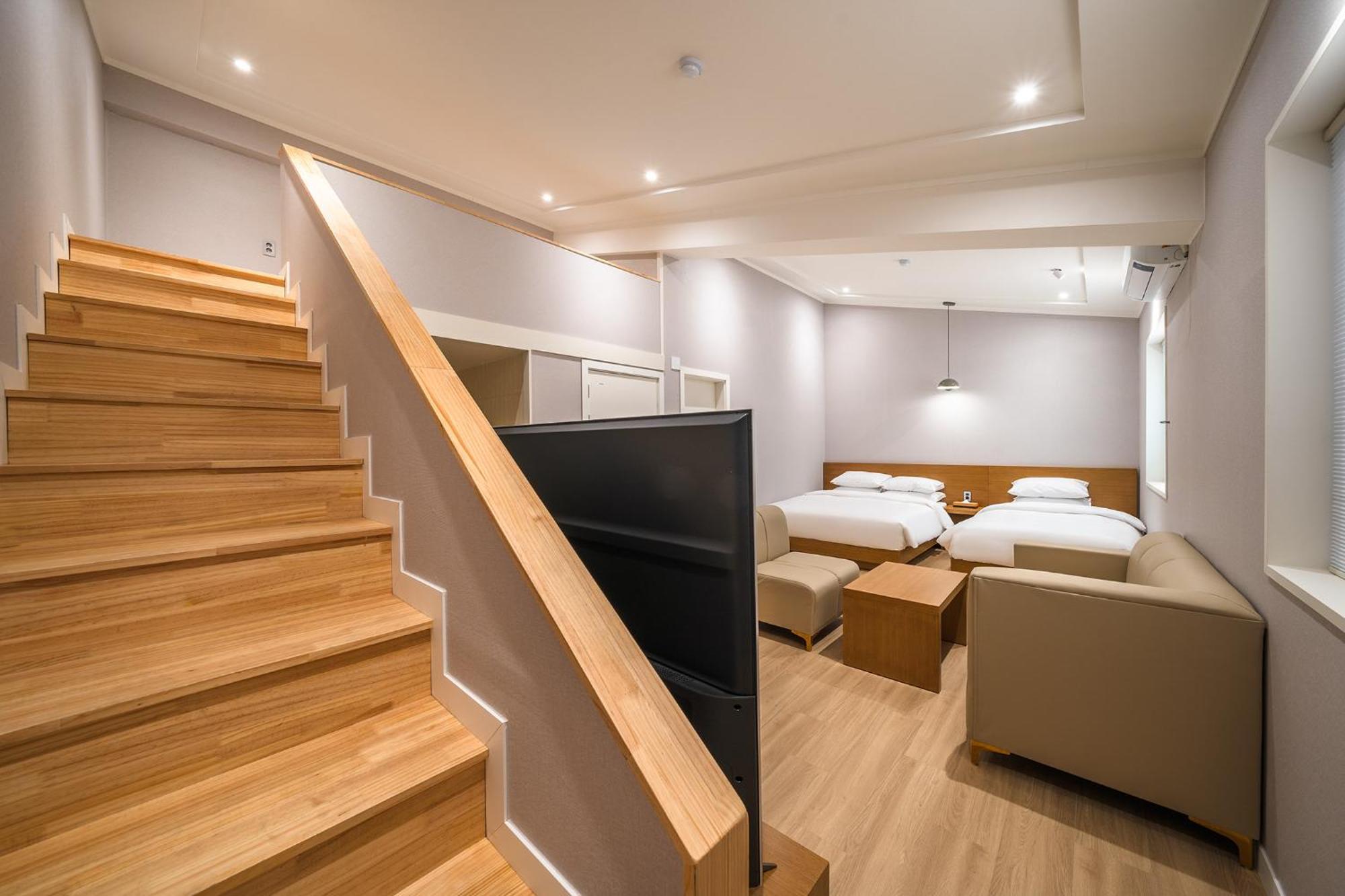 Mono Hotel Suwon Buitenkant foto