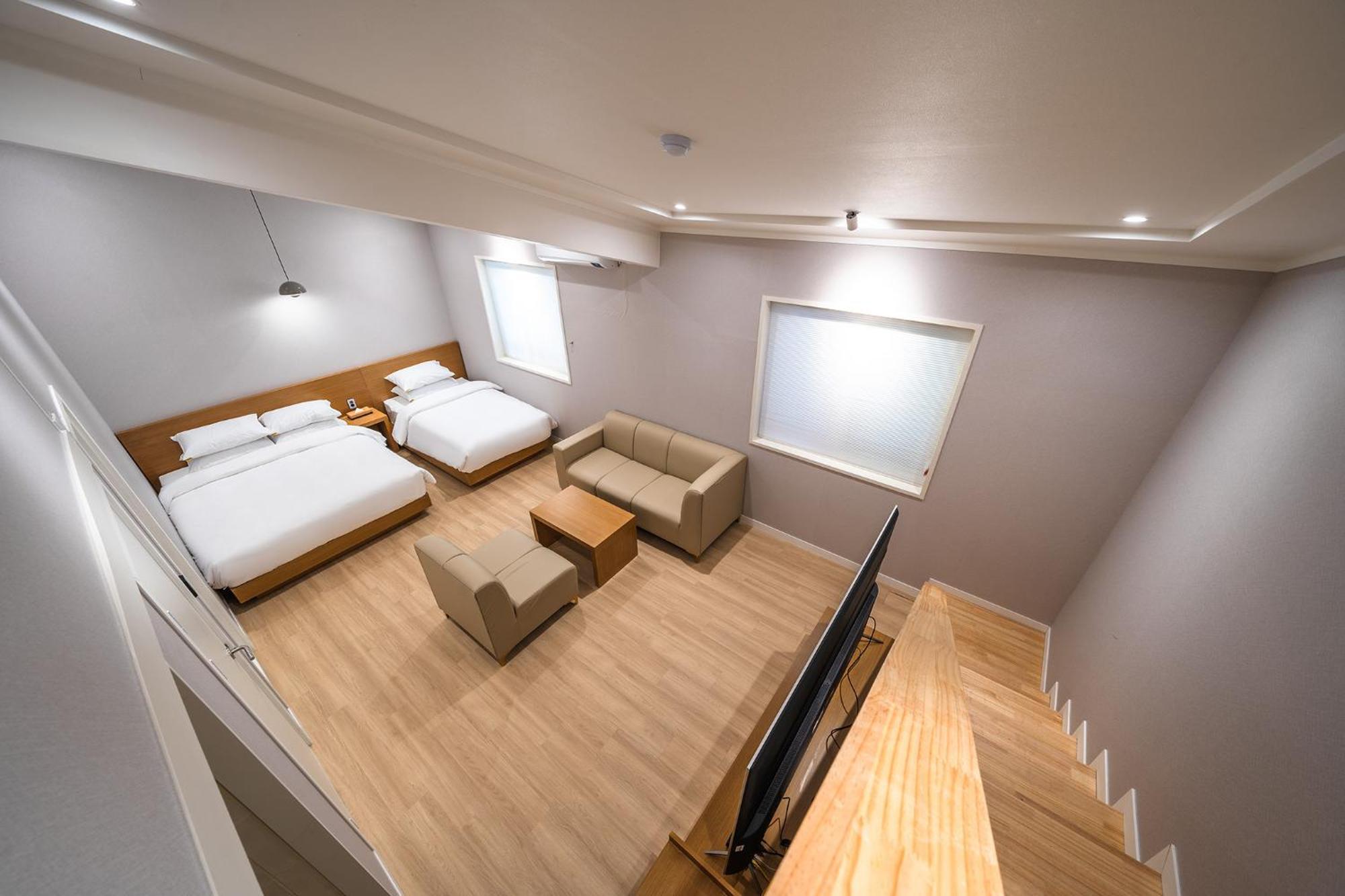 Mono Hotel Suwon Buitenkant foto