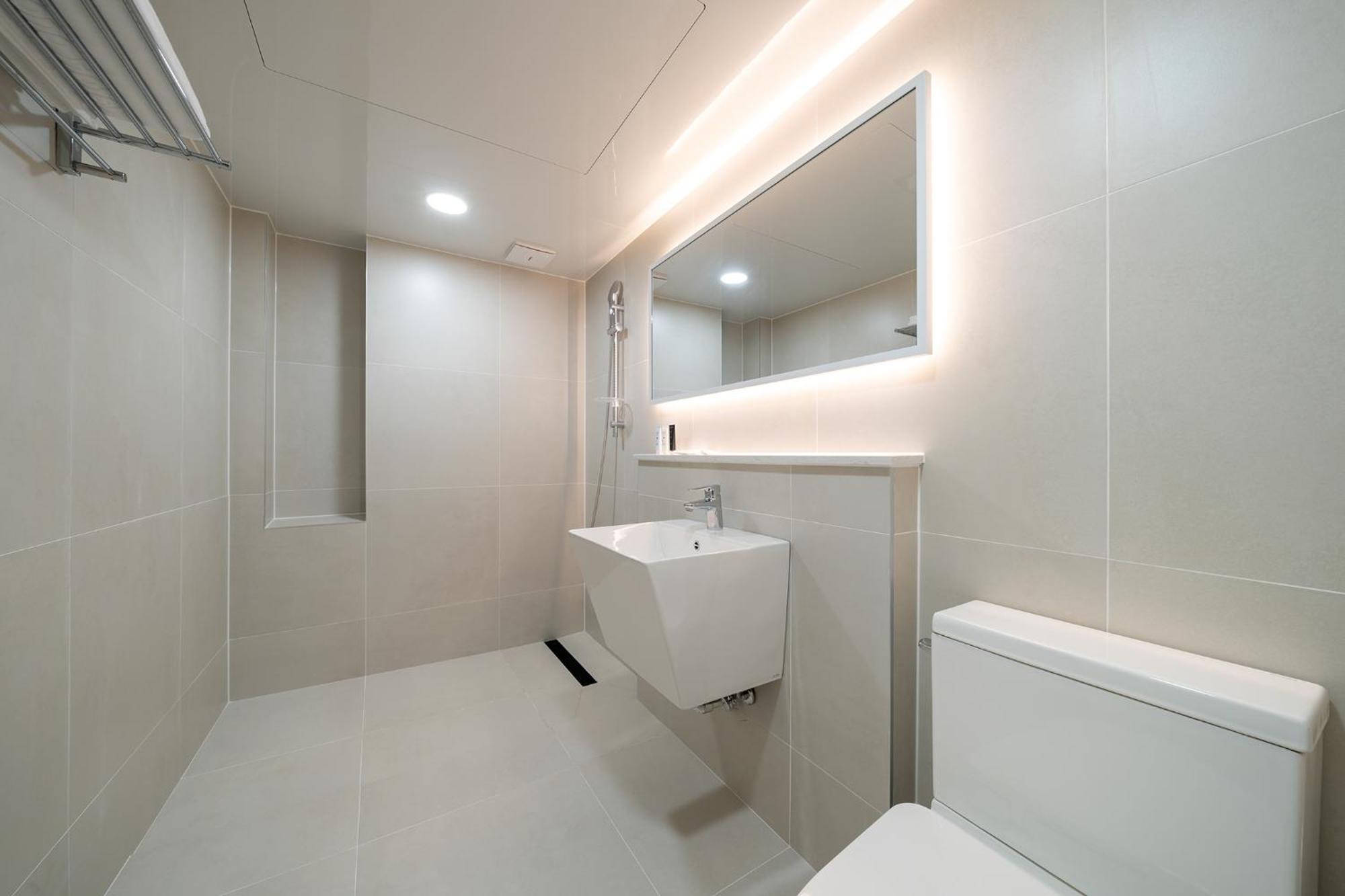 Mono Hotel Suwon Buitenkant foto