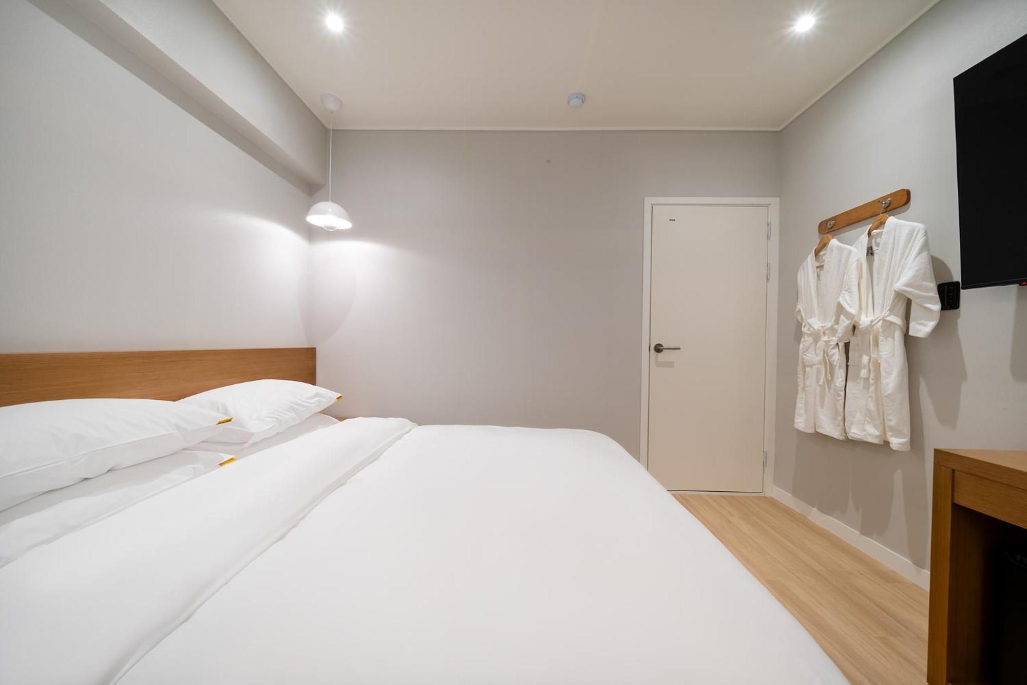 Mono Hotel Suwon Buitenkant foto