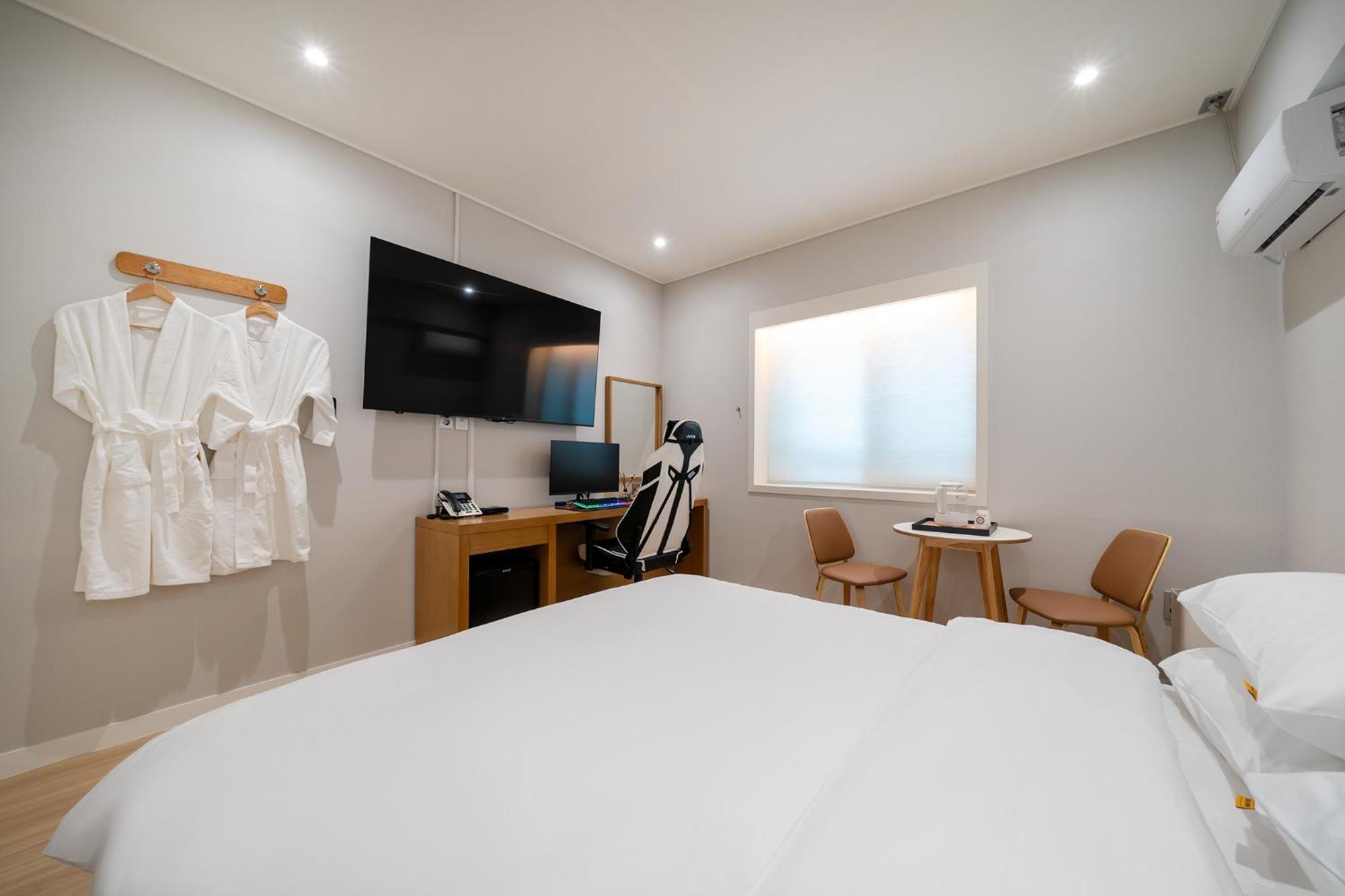 Mono Hotel Suwon Buitenkant foto