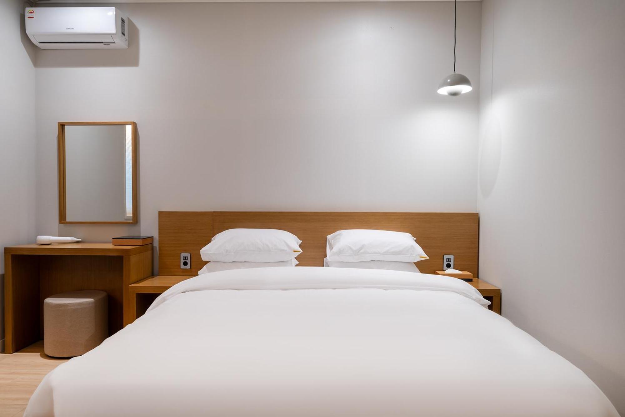 Mono Hotel Suwon Buitenkant foto