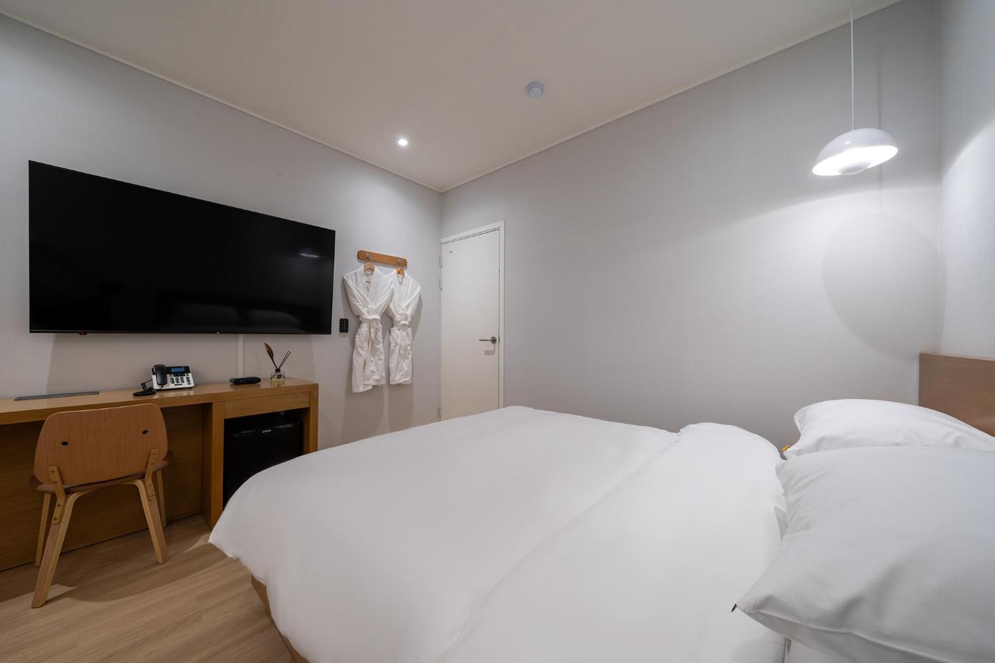 Mono Hotel Suwon Buitenkant foto