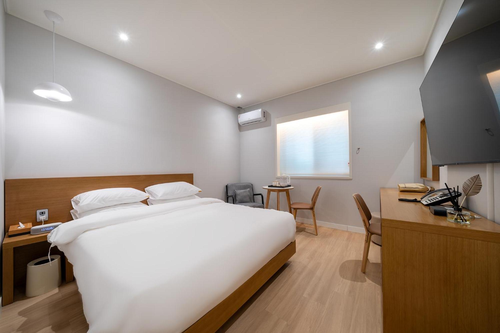 Mono Hotel Suwon Buitenkant foto